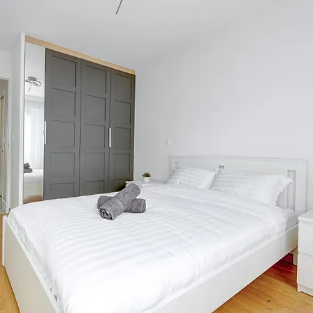 Apartment Au Coeur De Paris, Architecturale Et Elegante Paris